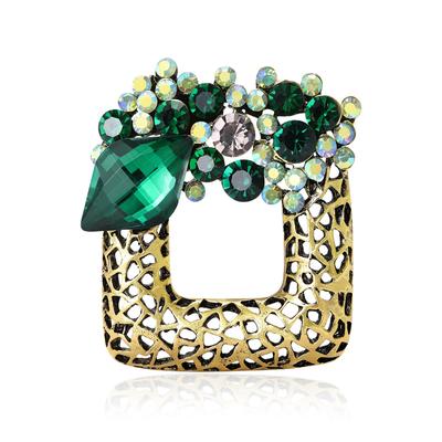 Retro Light Luxury Hollow Square Flower Wreath Brooch Accessory Fashionable Luxury Geometric Hollow Crystal Brooches