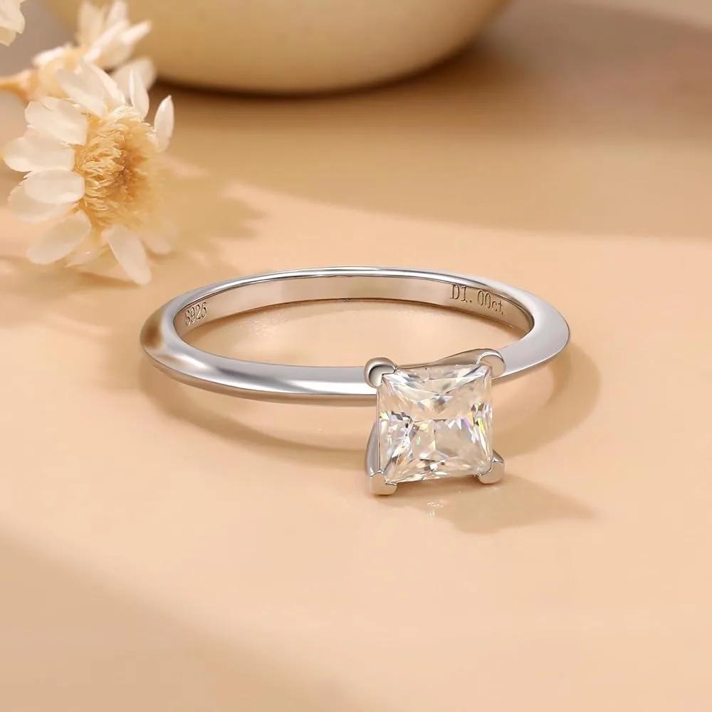 M-JAJA 1CT Princess Cut Moissanite Engagement Ring for Women S925 Silver Gold Plated Diamond Wedding Band Fine Jewelry