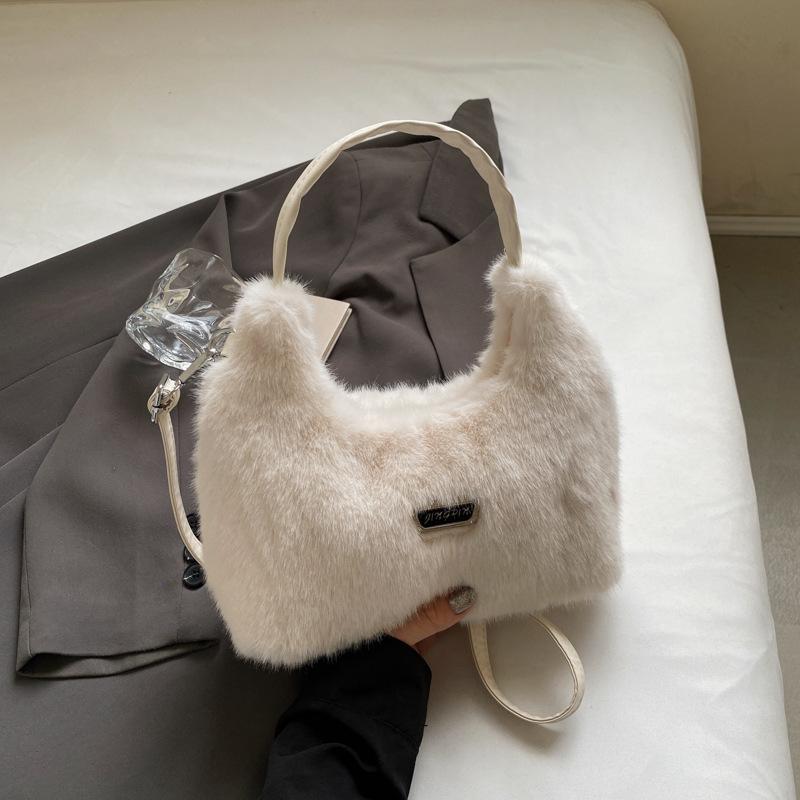 Plush Handbag Small Bag Women's 2025 Autumn New Fashion Niche High Value Foreign Style Shoulder Messenger Bag