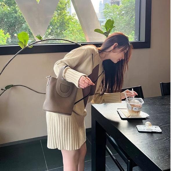 2025 neue Schweinenase Gemüsekorb Eimerbeutel Mode tragbare Damenhandtasche Lychee-Muster erste Schicht Rindsleder lässiges Leder