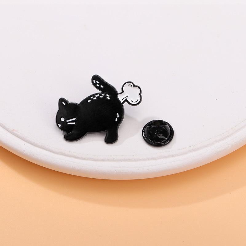 Cartoon Kitten Metal Brooch - Cute Black Cat with Gun