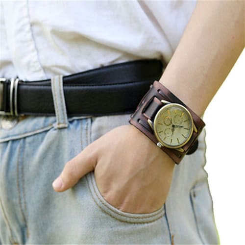 ZooooM Leather Wristband Watch, Faux Leather, Men's, Fashionable, Casual, Analog, Vintage Style (Black) ZM-LEZBANTOKE-BK