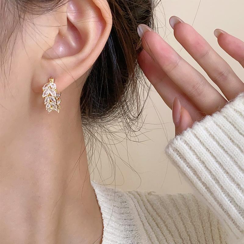 High-end wheat ear zircon ear buckle year-old niche fashion design earrings popular versatile temperament earrings