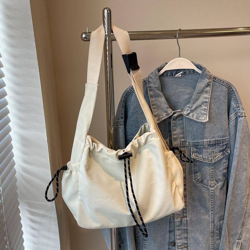 Street trend messenger bag girl Harajuku tide brand retro canvas shoulder bag college bag