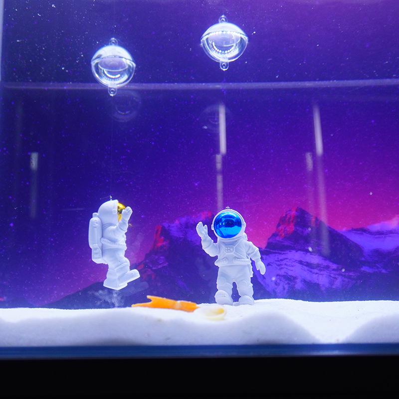 Hot Sale Creative Fish Tank Astronaut Ornament - Floating Diver Decoration for Home Landscaping
