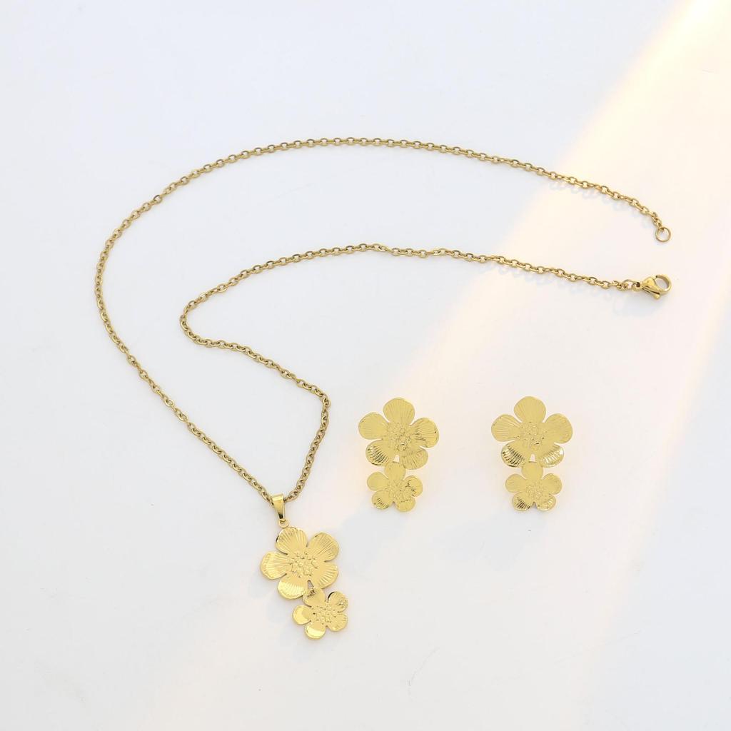 Luxury Geometric Leaf & Flower Earrings Necklace Set
