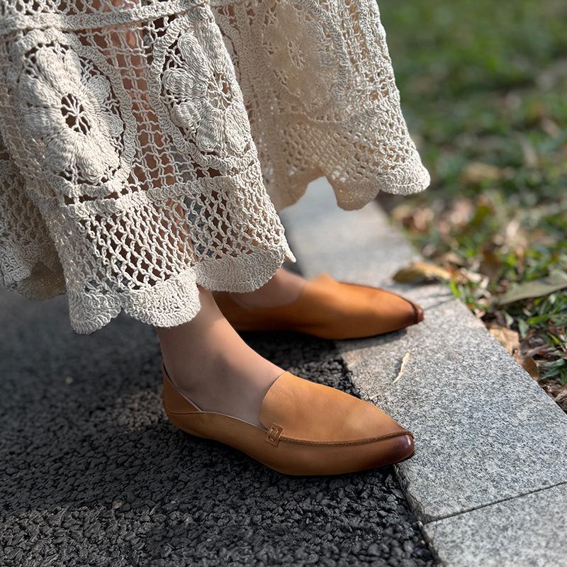 Johnature Retro Women Genuine Leather Pointed Toe Flats Shoes Handmade Shallow Soft Sole Solid Color Slip-on Shoes