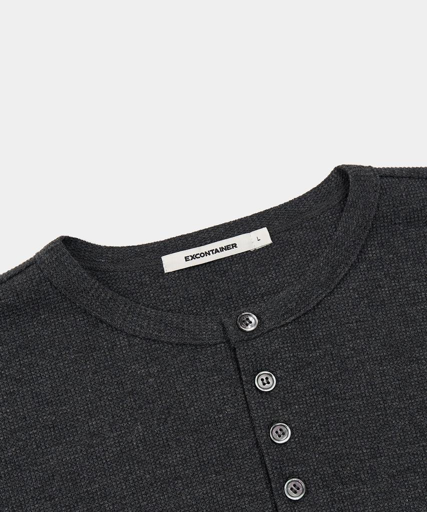 EXCONTAINER Henley-Kragen Waffel Langarm (Holzkohle)