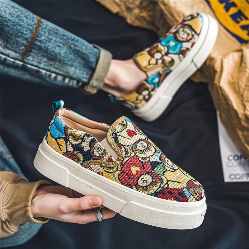 Hot Sale Design Canvas Slip On Shoes Men Bear Print Loafers For Men Casual Platform Board Shoes Men Breathable Driving Footwear
