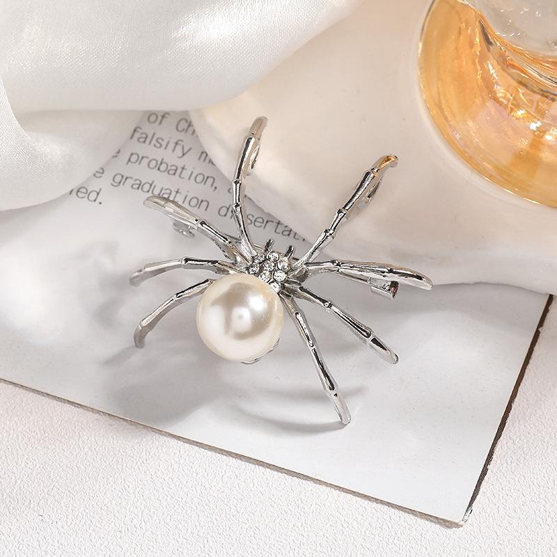 Broșă creativă Spider pentru bărbați și femei, haine de petrecere, eșarfă, accesorii, broșe, cadou exagerat, negru și alb