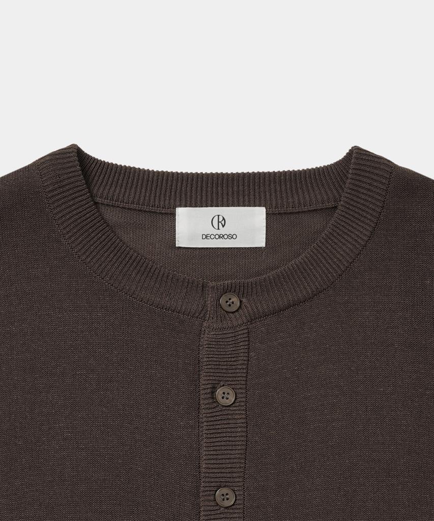 Dekkoloso Summer Cool Touch Henley Neck Short Sleeve Knit [Brown]