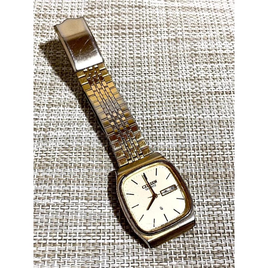 Used Vintage 1977/Working] CITIZEN CQ DAYDATE Cushion Case Japanese-English Daydate Wristwatch