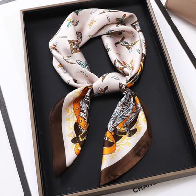 70 * 70 Bufanda cuadrada pequeña para mujer disponible para las cuatro estaciones, bufanda estampada con letras de alta calidad, bufanda profesional, bufanda de satén