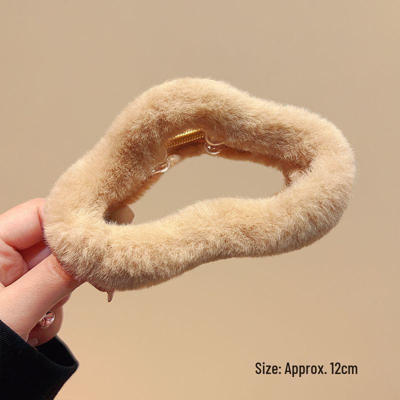 Large Plush Hair Clip: Autumn/Winter Volumizing Shark Clip for Women