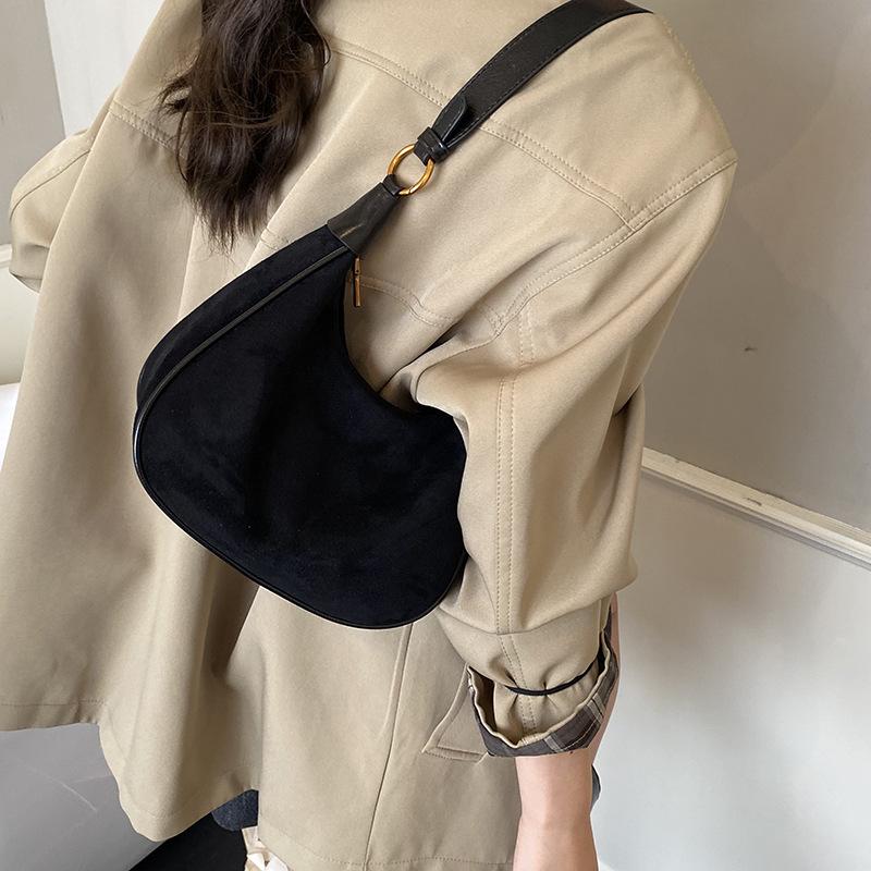 2025 New Autumn and Winter Suede Underarm Bag Women's Niche Trend Dumpling Bag Women's Commuter Retro Shoulder Bag
