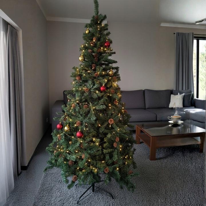 Artificial Christmas Tree Cones 220 Spruce [Christmas Tree6]