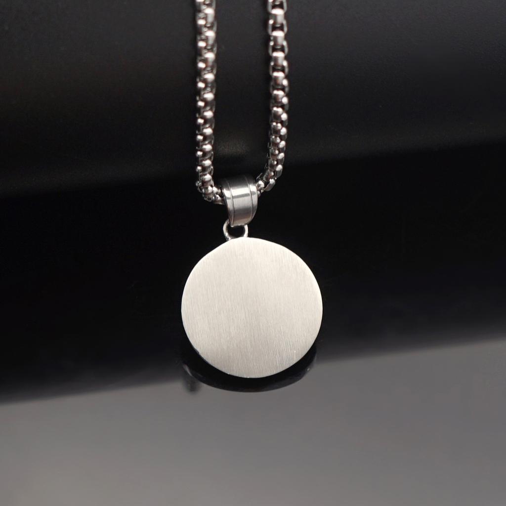 Retro Men's Pendant Trendy Men Domineering Steel Pendant Round Golden Buddha Head Pendant