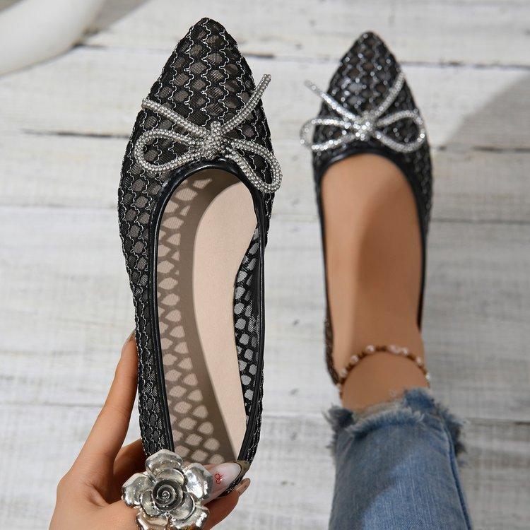 

Большие однобортные туфли на плоской подошве для весны и лета, новые модные полые туфли на плоской подошве, однобортные туфли с неглубоким носком, однобортные туфли с острым носком 42