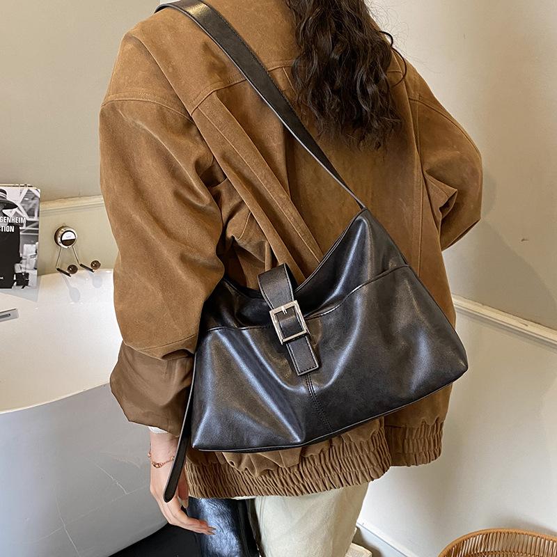 Autumn and Winter Large-capacity Commuter Tote Bag, Women's Casual, Retro and Versatile Single-shoulder Underarm Crossbody Bag