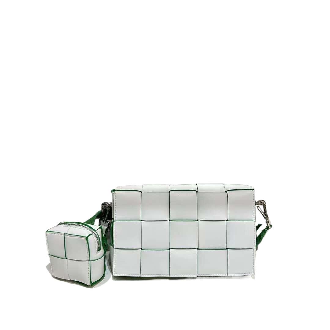 

2026 Fashionable Small Cowhide Woven Shoulder Bag - Casual, Versatile, Soft Leather Messenger for Commuting 23cm×14cm×5cm