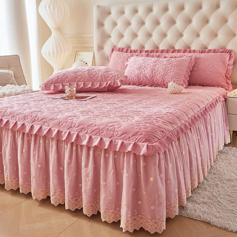 3pcs Luxury Bed Skirt Set Solid Color Skin-friendly Love Quilted Layer Lace Strap Style (1 Bed Skirt + 2 Pillowcases, Without Core)