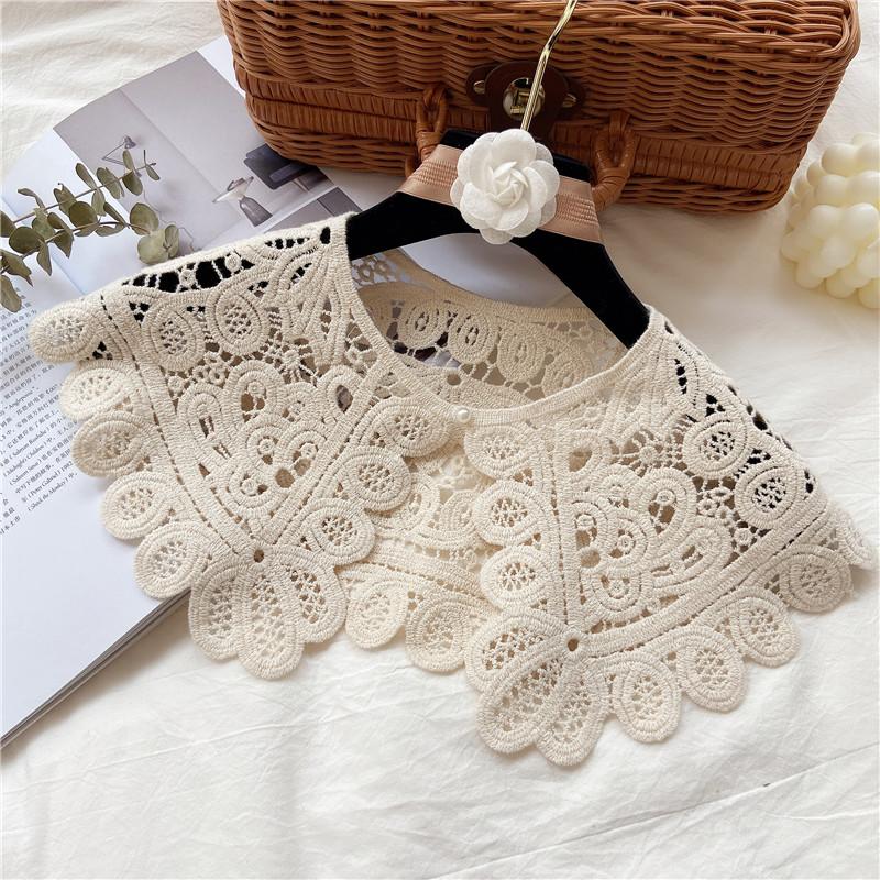 Vintage Shawl O-Neck Doll Fake Collar Shirt Women Hollow Crochet Lace False Collar Detachable Woman Half Shirt Faux  Col