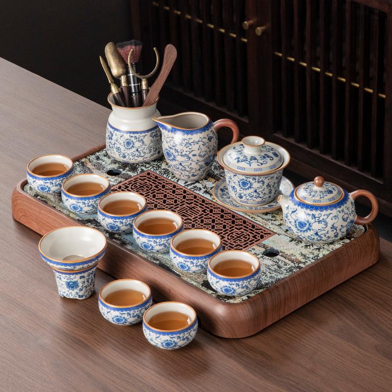 Retro blue and white Ru kiln kung fu tea set, home office ceramic teapot, teacup, tea table, a complete set