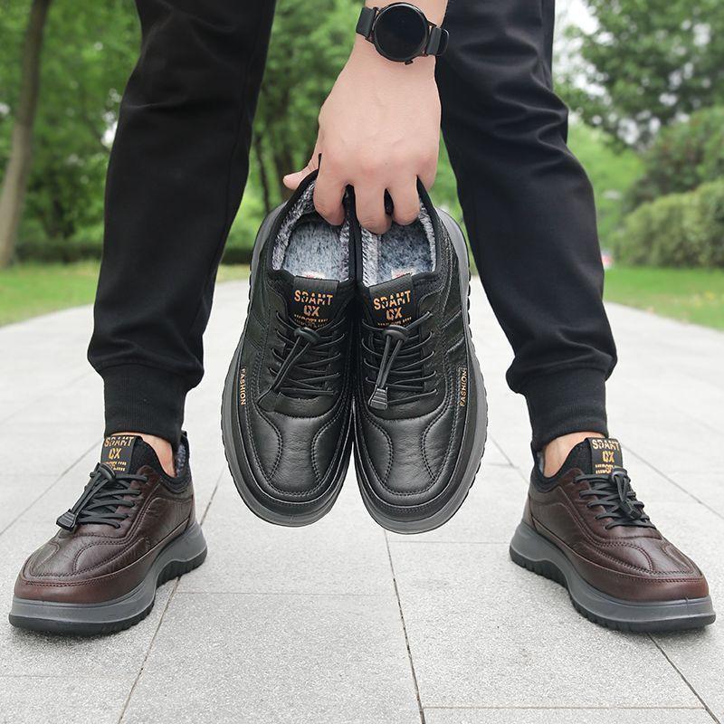Hiver nouveau épaissi chaud chaussures en coton pour hommes à semelles épaisses extérieur confortables et légères chaussures décontractées chaussures en cuir à la mode