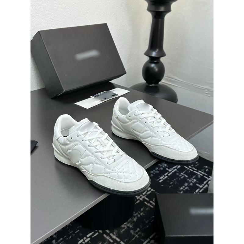 

Xiaoxiangfeng 20 diamond German training strap leather casual 25 German training shoes Xiaoxiangde training shoes 35 белый