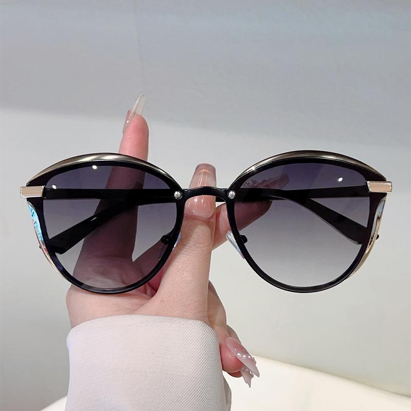Big Frame Cat Eye Sunglasses Women For Men Vintage Sun Glasses Luxury Brand Designer Punk Popular Metal Travel Shades Uv400