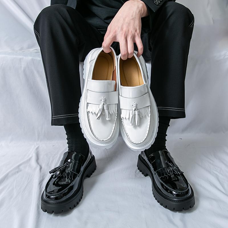 Korean Style Men's Tassel Design Thick Soled Men Casual Loafer Fashionable Round Toe Gathering Comic Exhibition Large Size Shoes