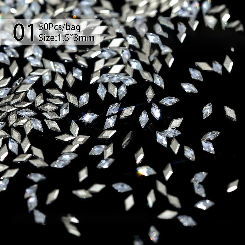 50 ks mini kosočtvercové kamínky na nehty s plochým dnem, AB barva, zdobení nehtů, křišťálové drahokamy, oslnivá manikúra, 3D dekorace na nehty