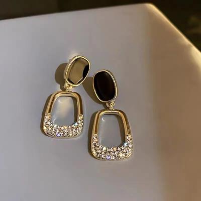 Pendientes negros cuadrados con diamantes de imitación, pendientes de mujer con temperamento de alta gama, nueva tendencia 2023