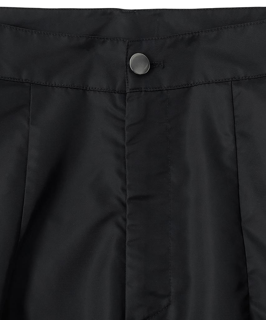 Diantipeullaespom One-Pleat Wide Pants (Black)