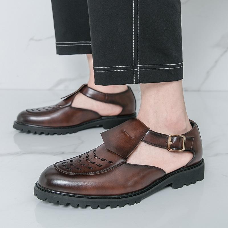 Summer Fashion New Men's Gladiators Hollow Out Belt Buckle Patent Leather Casual Shoes Breathable Beach Sandals Outdoor Slippers