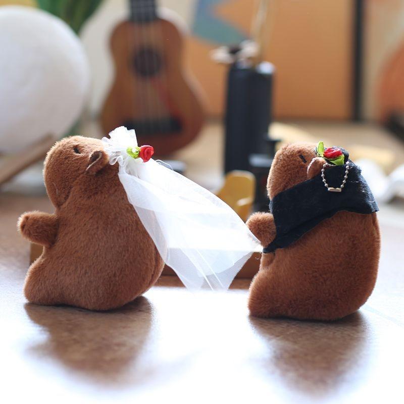 Cute Capybara Wedding With Rose Mesh Headwear Plush Fill Toy Keychain Pendant