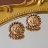 Medieval Vintage Western Vintage Plain Gold Warm Gold And Silver Needle Figurines Carved Personalized Stud Earrings