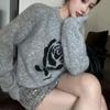 Arctic Velvet, Contrasting Color Rose Jacquard Long-sleeved Gray Crew Neck Knitted Sweater Women's Autumn and Winter Lazy and Loose