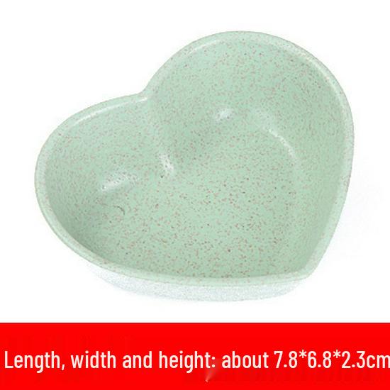 Creative Heart-shaped Plum Blossom Vinegar and Soy Sauce Dish, Perfect for Pickled Vegetables and Snacks.