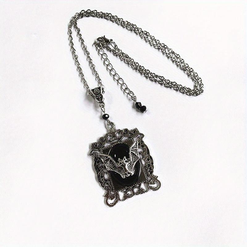 Geometric Graphical Retro Gothic Bat Necklace Pendant, Punk Men's and Women's Multifunctional Jewelry Accessory