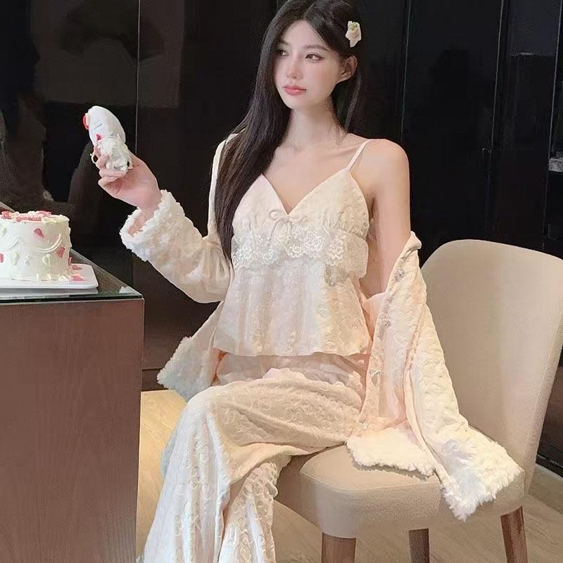 Women's Leopard Print Long Sleeve Pajama Set - Warm & Luxurious for Autumn and Winter