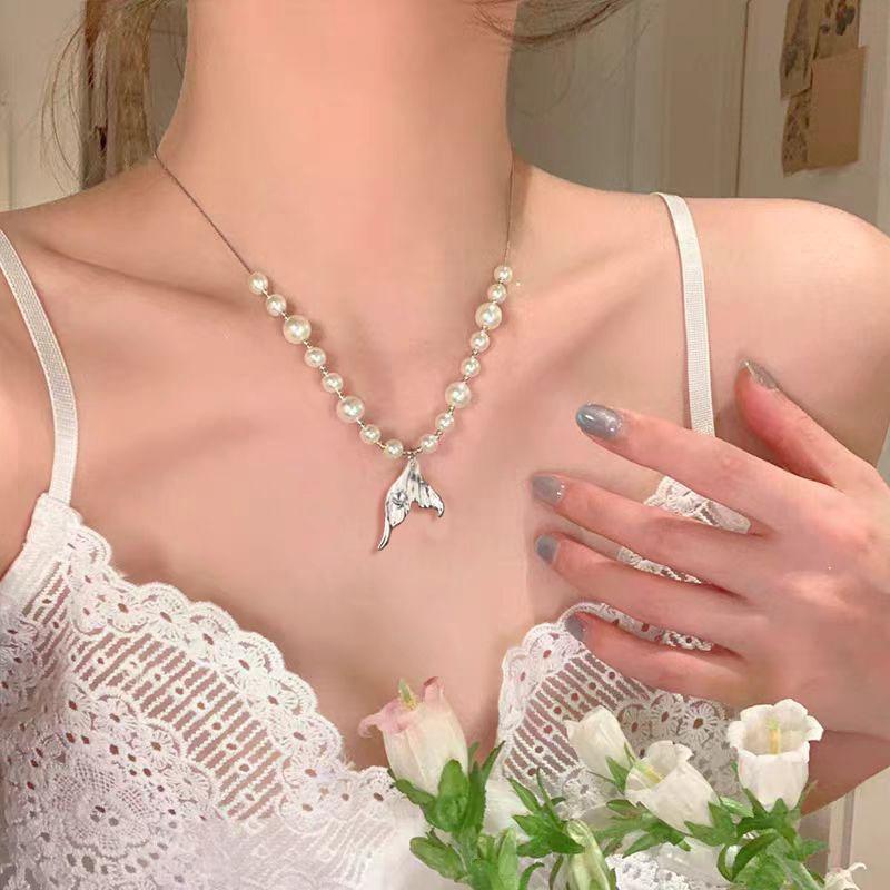 French Temperament Pearl Fishtail Pull Necklace Women'S Light Luxury Niche High-End Clavicle Chain Neck Chain Accessories Choker