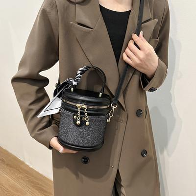 Handheld Round Bucket Bucket Bag with High-end and Fashionable Design, Niche  New Crossbody Bag, Popular PU Versatile