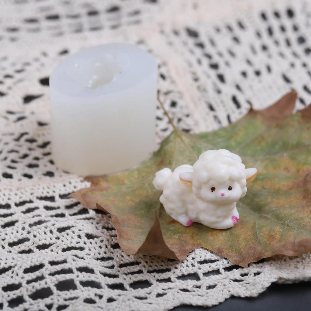 New Stereo Sheep Gypsum Arrangement Mold Creative Baking DIY Fragrance Candle Cartoon Lamb Silicone Mold 2025