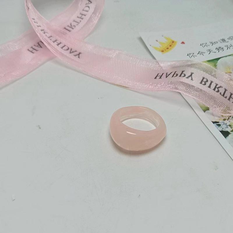 Sada prstenů z pryskyřice a acetátu v mixu barev, kulatý a čtvercový, pro ženy