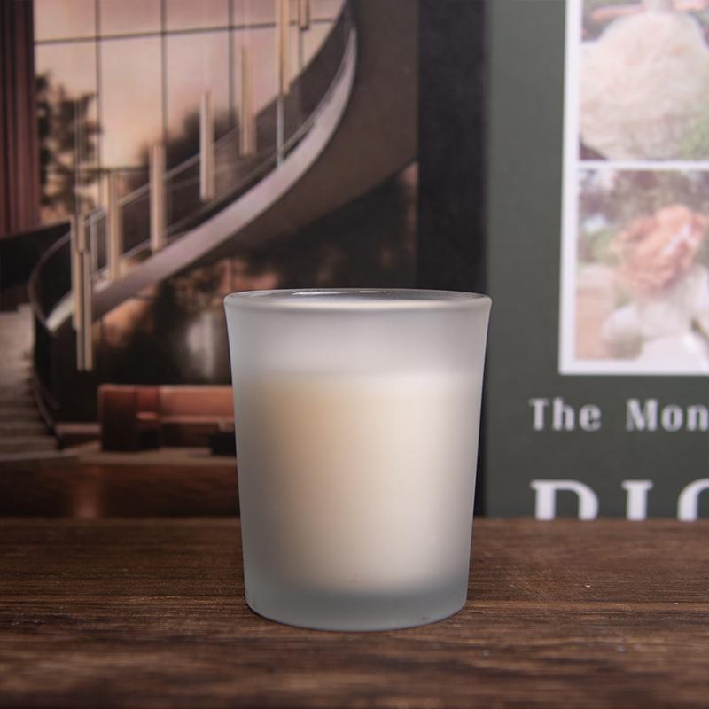 

Simple Black and White Glass Scented Candle Minimalist Style Bedroom Atmosphere Ornaments Scented Candle Handmade Atmosphere 56*47*66mm