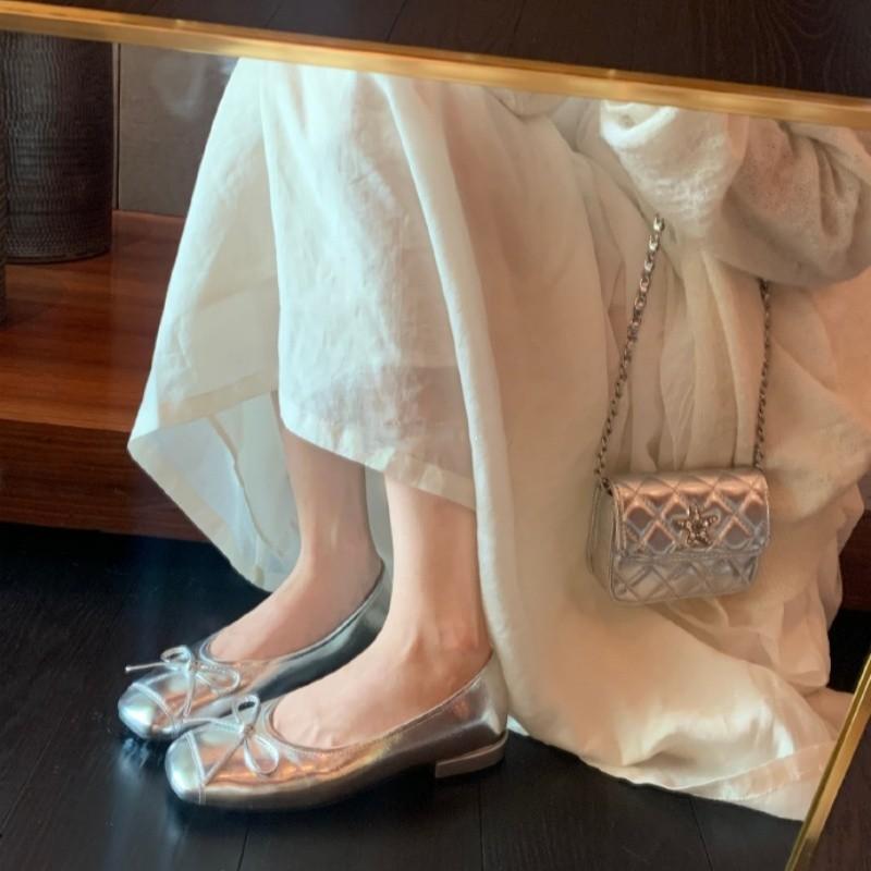 

Женские туфли на плоской подошве, ультрамягкие женские мокасины в стиле ретро, удобные кожаные туфли для отдыха, балетки с квадратной головкой, модная обувь для женщин 40 серебряный