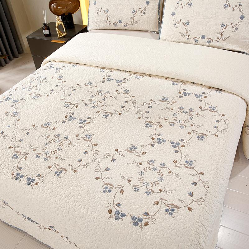 Luxury Embroidered Quilt Coverlet Set 3Pcs Ultra Soft Washed Bedspread All Season Warm Blanket for Couch Bed