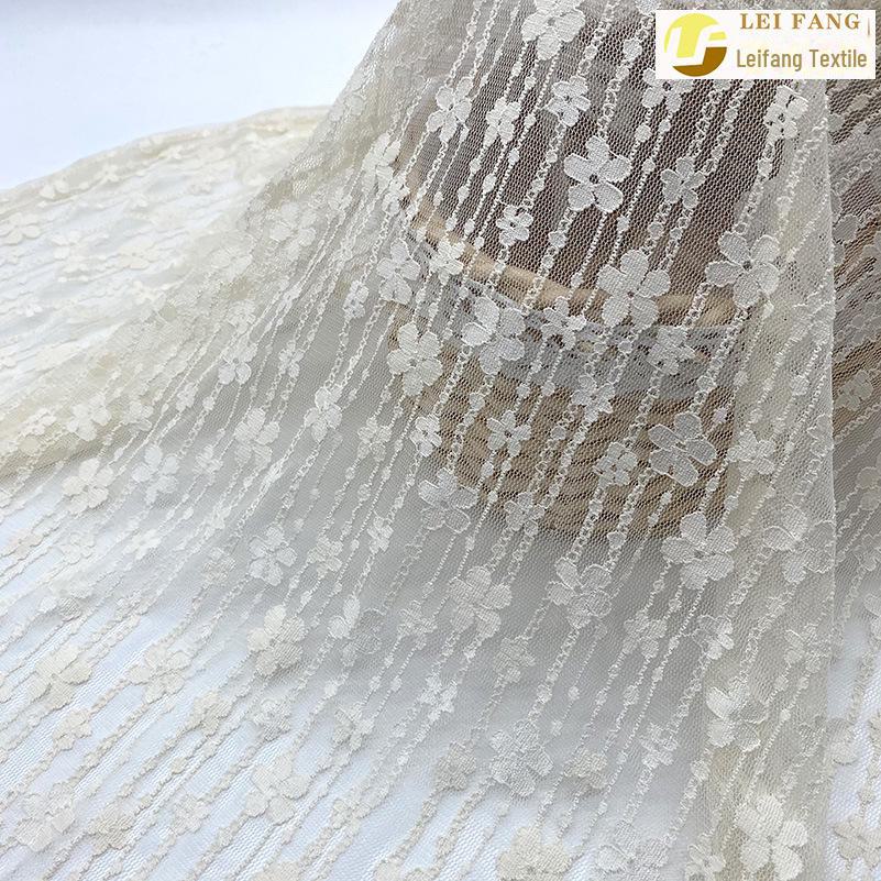 Neuer elastischer Brokat-Spandex-Rattan-Blumen-Spitzenstoff für Kleid oder Hemd
