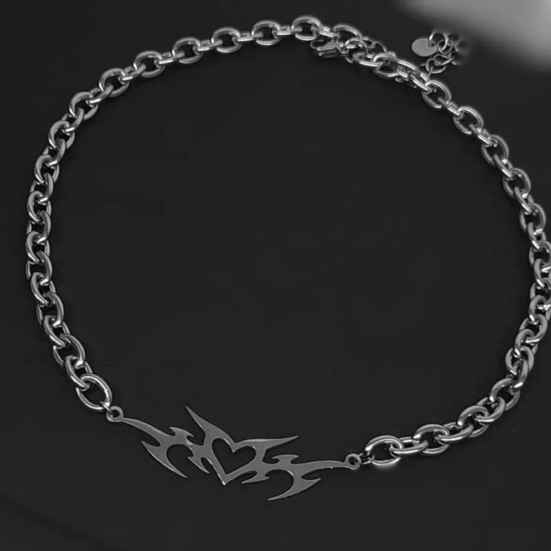 Trendy Fashion Punk Necklace Hollow Thorn Love Pendant Choker Cool Unisex Neck Jewelry Alloy Material for Party Daily